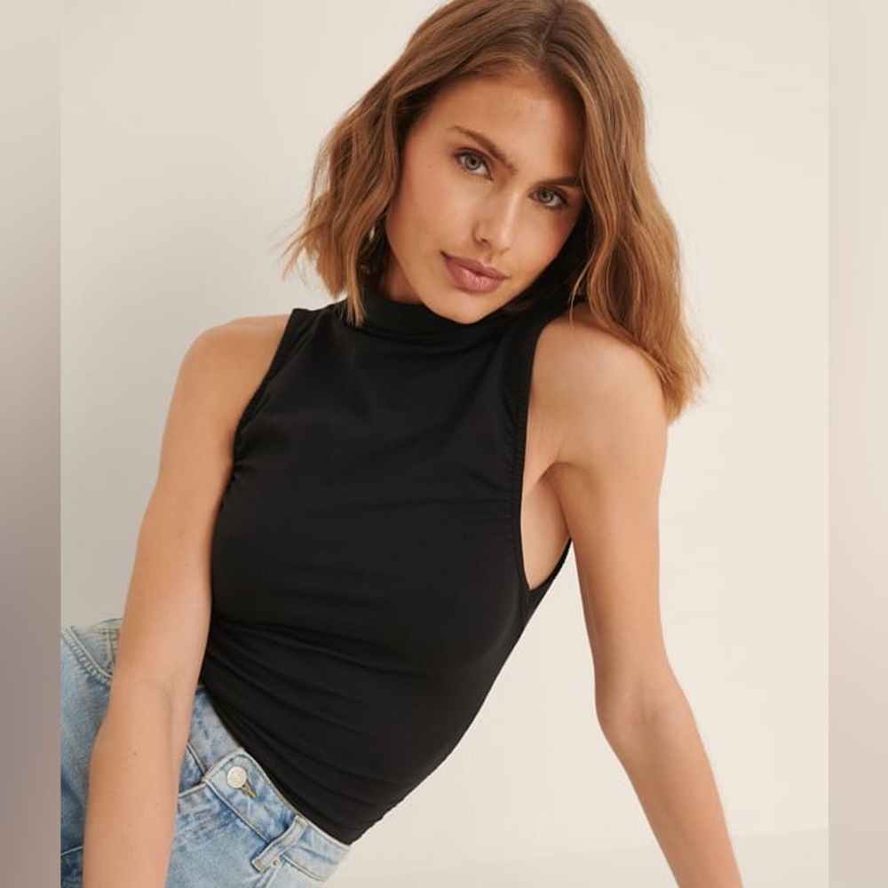 NA-KD Organic Gathered Sleeveless Jersey Top